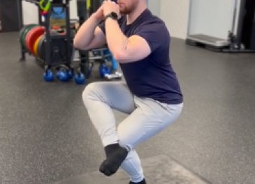 Single Leg Squat to Lunge Drill